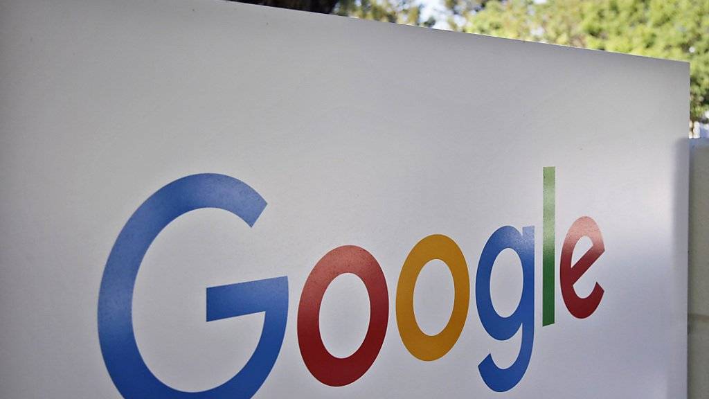 Das neue Google-Logo am Hauptsitz des Unternehmens in Kalifornien. (Symbolbild)