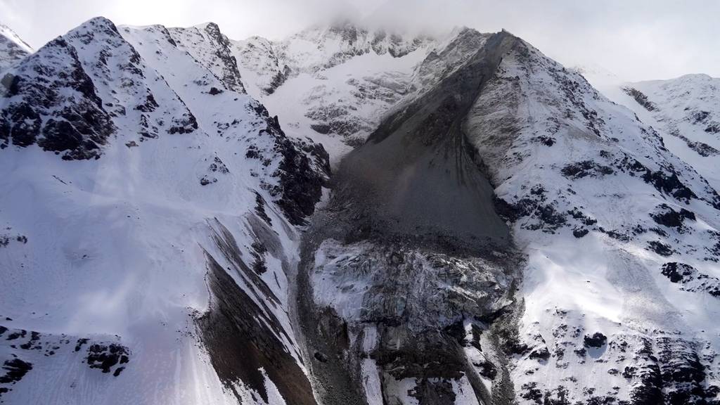 Gletscher im Bergsturzgebiet von Blatten bewegt sich erneut schneller