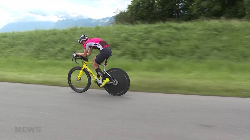 Runde für Runde zum Weltrekord: Extrem-Radfahrerin aus Ittigen greift 24h-Weltrekord an