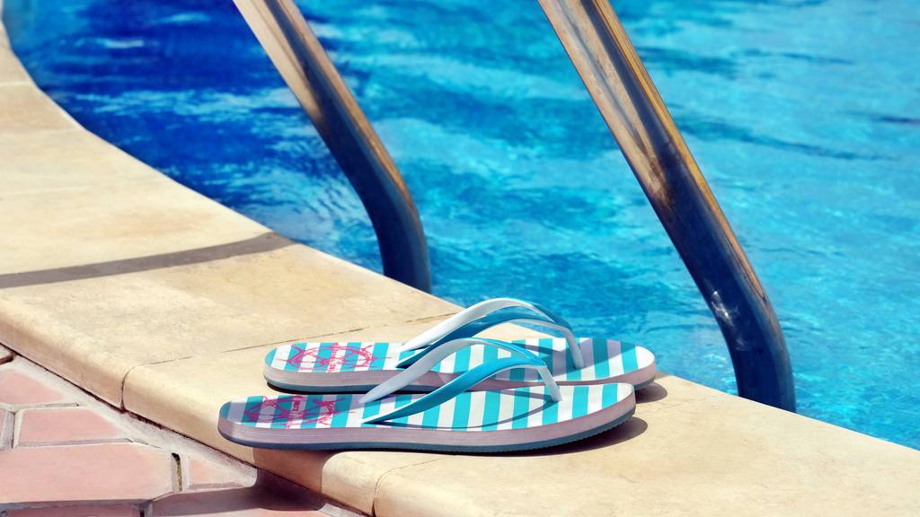Flip Flops und Selfies verboten: Diese absurden Regeln gelten in Ferienländern