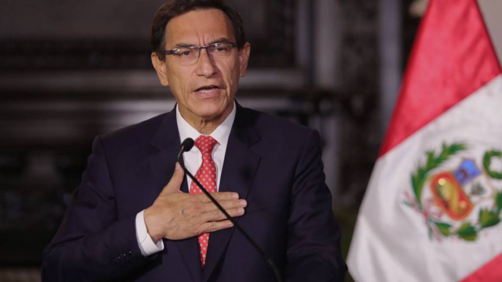 Dem peruanischen Präsidenten Martin Vizcarra droht die Amtsenthebung. Das Parlament des Andenstaates hat grünes Licht für ein Verfahren gegeben. (Archivbild)