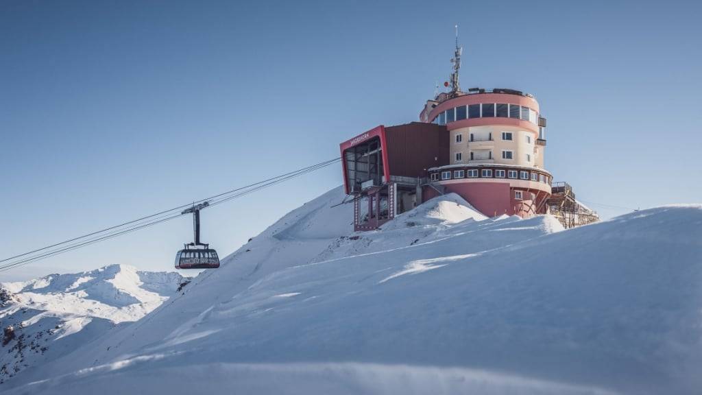 Davos Klosters Bergbahnen verdienen 2023/24 bei mehr Umsatz weniger