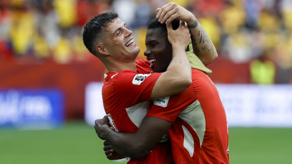 Granit Xhaka (links) und Breel Embolo werden im November-Zusammenzug wieder Teil des Schweizer Nationalteams sein