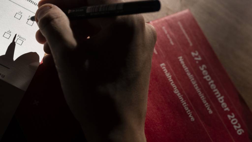 Über zwei Drittel lehnen Neutralitätsinitiative laut Umfrage ab