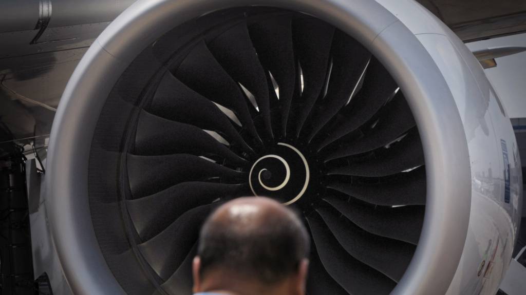 Der Hersteller von Triebwerken, Rolls-Royce, plant laut einem Medienbericht, tausende Mitarbeiter aufgrund der Luftfahrtkrise zu entlassen. (Archivbild<)