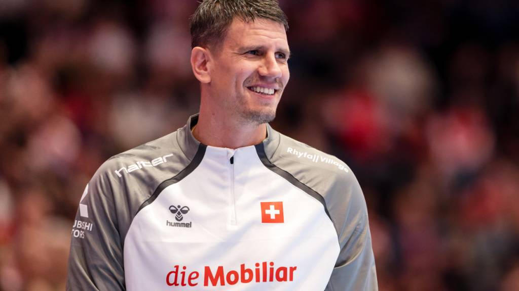 Der Schweizer Nationaltrainer Andy Schmid lebt den Handball