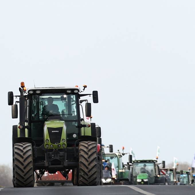 Landwirte in Frankreich starten Blockade rund um Paris