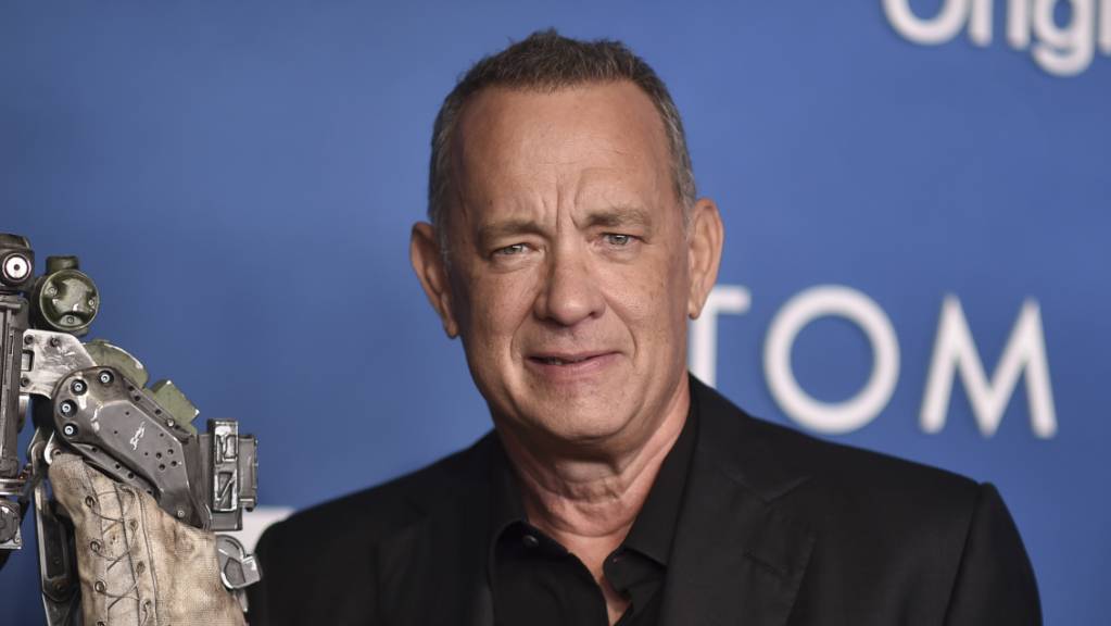 Der US-Schauspieler Tom Hanks wünscht sich wieder mehr Kontakte in Filmteams statt in Einzelrollen aufzutreten. (Archivbild)