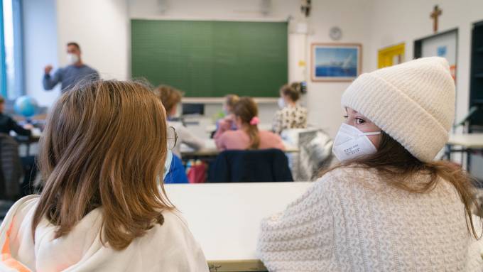Lehrpersonal knapp und viele Coronafälle: Ostschweizer Schulen am Anschlag