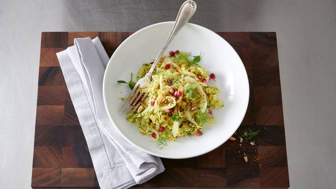 Unkompliziert und gesund: Fenchel-Couscous-Salat mit Granatapfel