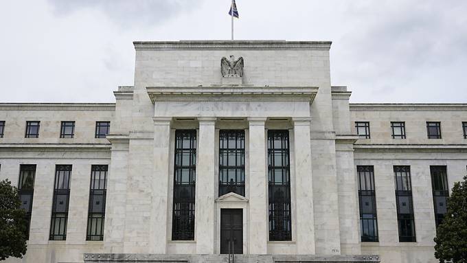 Kampf gegen Inflation: US-Notenbank Fed erhöht Leitzins deutlich