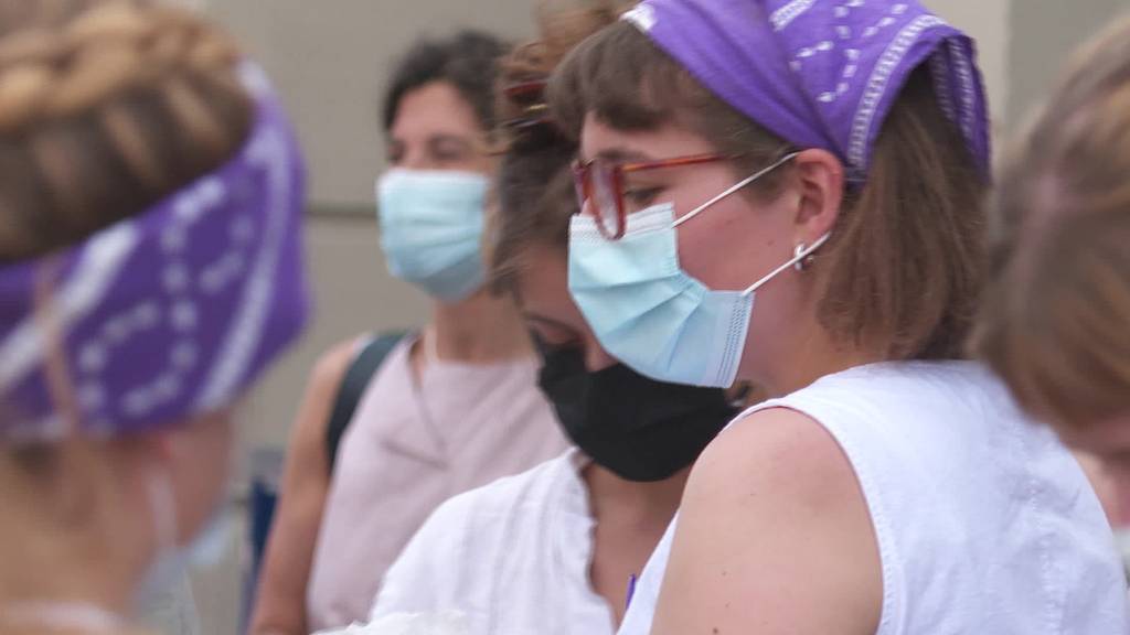 Protest in Wattwil: Frauen wollen mehr Lohn und Rente