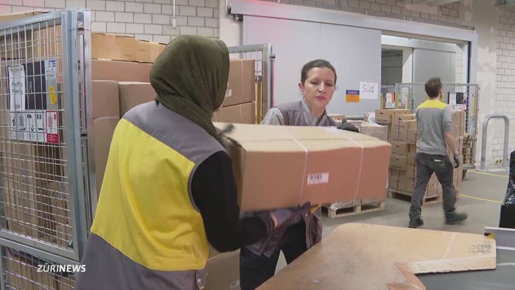 Über eine Million zur Weihnachtszeit: Neuer «Ameisen»-Roboter hilft bei Päckliflut in Wallisellen