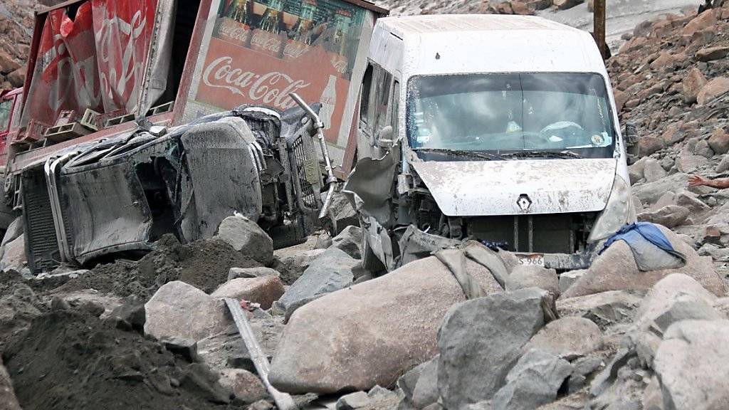 Tödlicher Unfall mit Lastwagen, Kleinbus und Motorrad auf der Panamericana bei der peruanischen Stadt Trujillo. (Symbolbild)