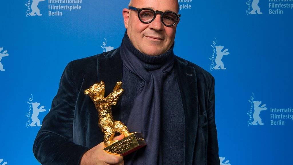 Der Goldene Bär der 66. Berlinale gehört ihm: Regisseur Gianfranco Rosi gewinnt mit dem italienischen Flüchtlingsdrama «Fuocoammare» die begehrte Auszeichnung für den besten Film.