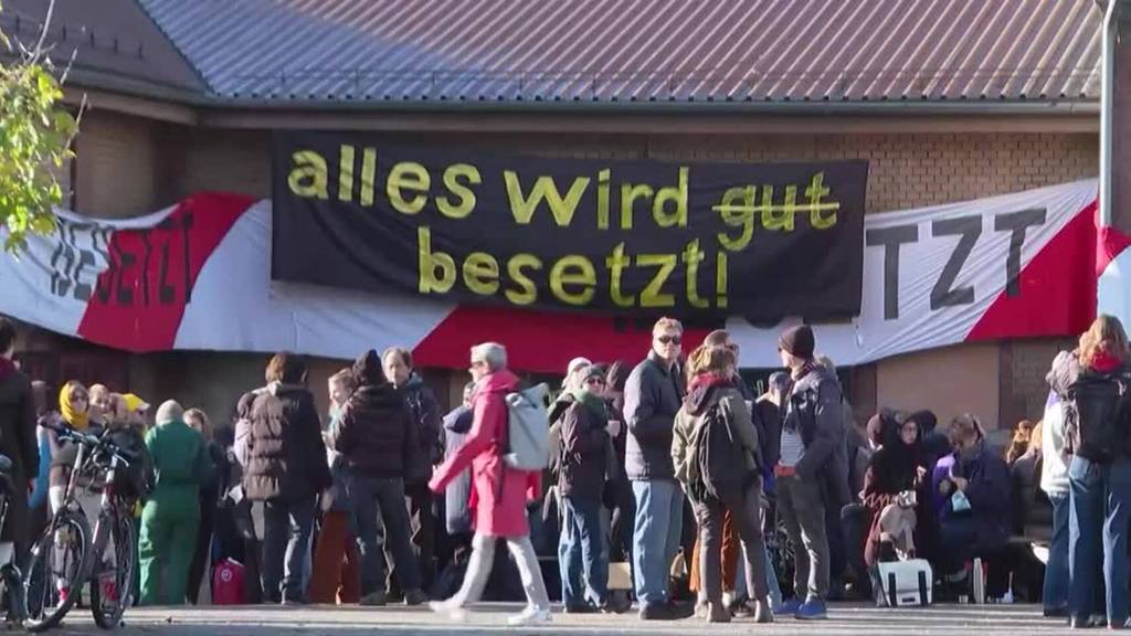 Bürgerliche verärgert: Zürcher Gemeinderat unterstützt Hausbesetzer