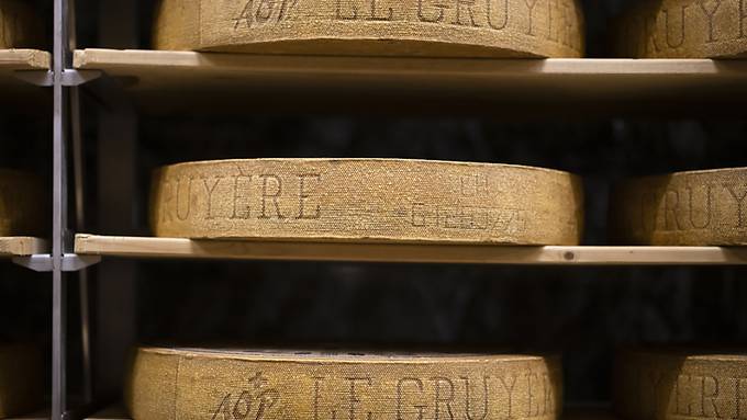 E-Mail-Betrüger ergaunern fast 33 Tonnen Schweizer Käse