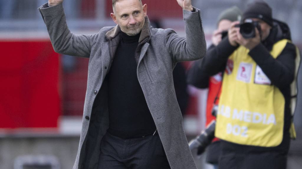 Thuns Trainer Mauro Lustrinelli befindet sich im Siegesrausch