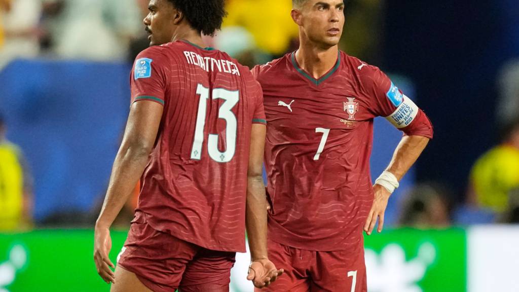 Cristiano Ronaldo und der Ex-Basler Renato Veiga sind bedient