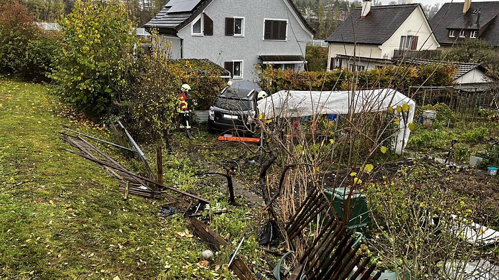 Wegen eines medizinischen Problems verunfallte in Schaffhausen ein 77-jähriger Autofahrer. Er starb noch am Unfallort.