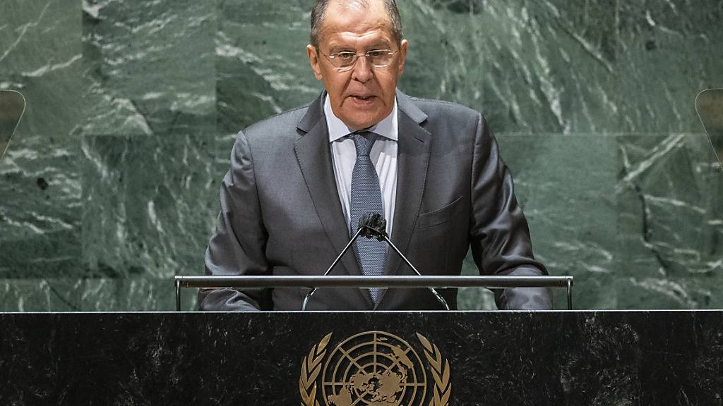 Sergej Lawrow, Außenminister von Russland, spricht bei der 76. Sitzung der UN-Generalversammlung am Hauptsitz der Vereinten Nationen. Foto: Eduardo Munoz/Pool Reuters/AP/dpa