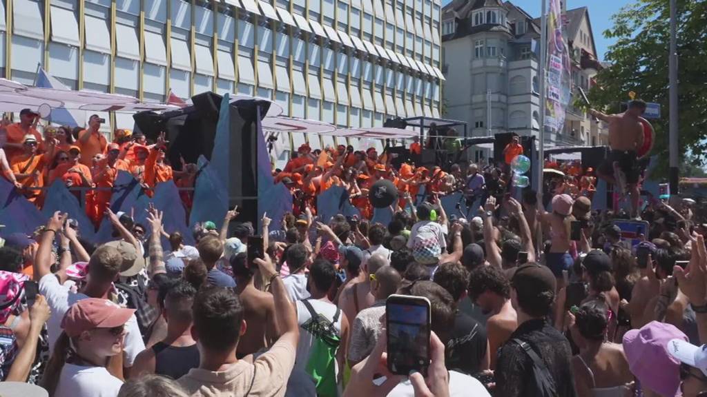 Risiko im Rausch: Polizei zieht nach Streetparade zahlreiche berauschte Lenker aus Aargauer Verkehr