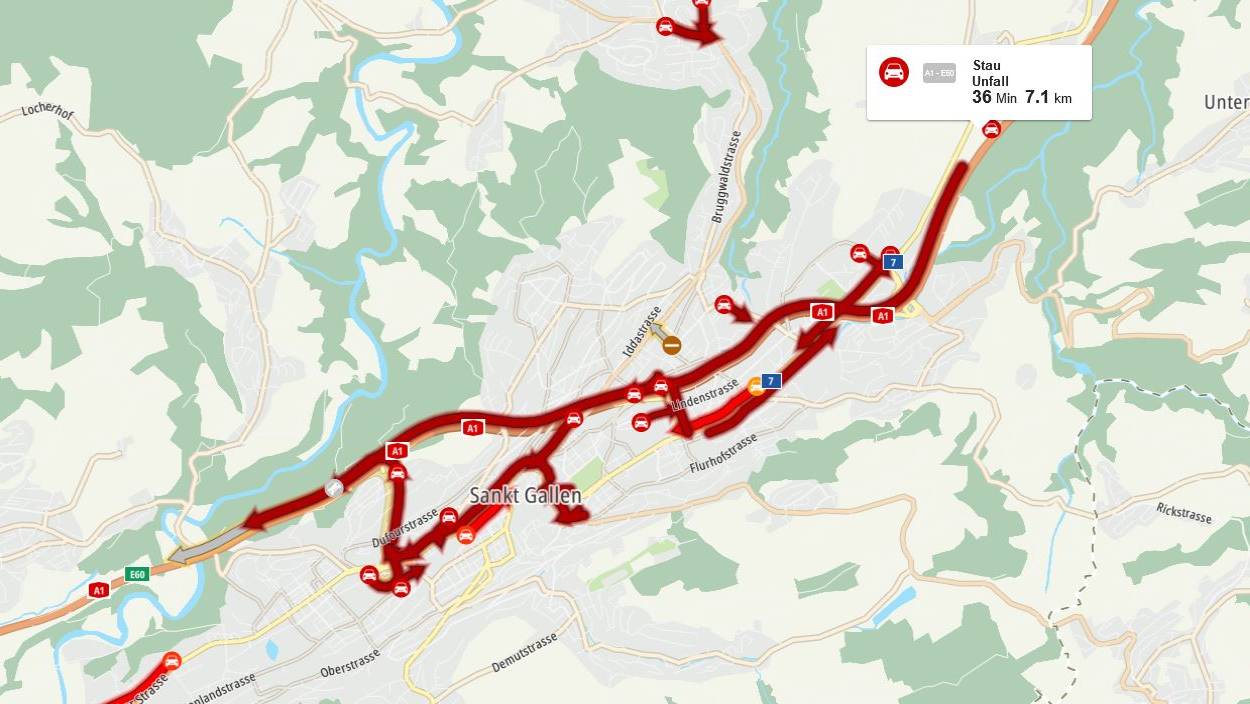 Auf der Stadtautobahn in St.Gallen kam es am Montagabend zu einem Unfall zwischen zwei Fahrzeugen. 