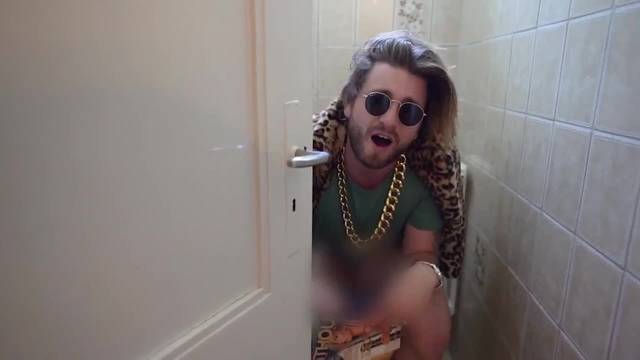 Alexandra und Yvonne dürfen bei Baschi Znacht essen!