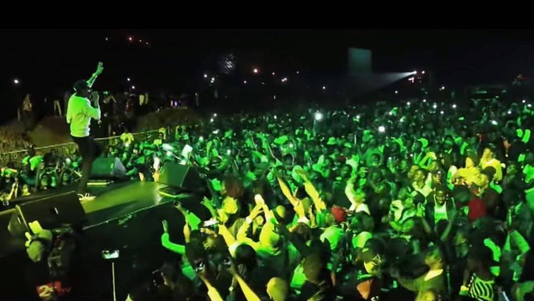 2017-04-04 14_26_25-WizKid - Sweet Love - YouTube