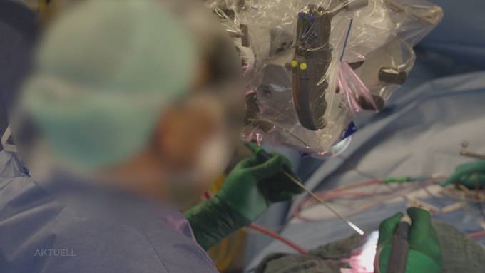 Kunstfehler? Seit einer Operation muss ein Patient schwerstbehindert in einem Heim leben