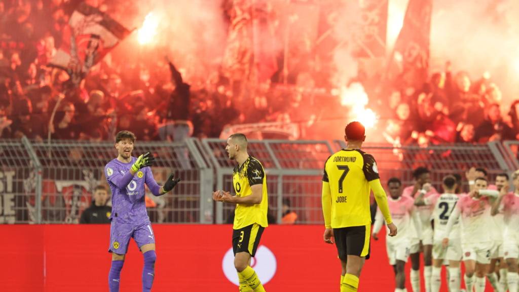 Für Gregor Kobel und seine Dortmunder gab es an Leverkusen kein Vorbeikommen