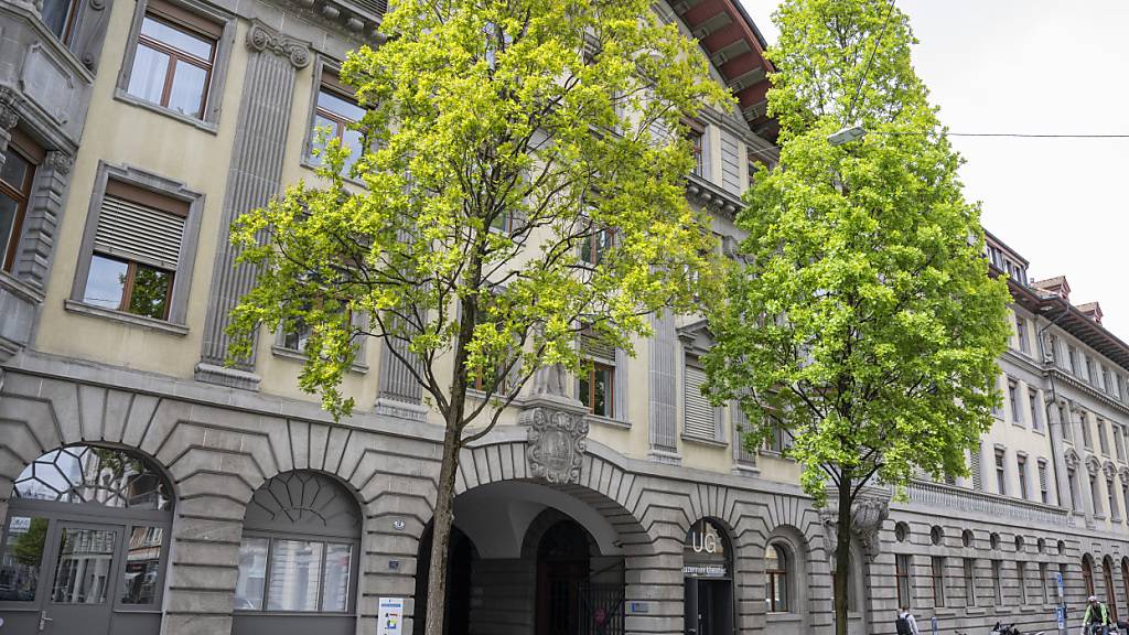 Die SVP Stadt Luzern verzichtet auf eine erneute Kandidatur beim zweiten Wahlgang der Luzerner Stadtratswahlen. Die Partei unterstützt die Kandidierenden von FDP und Mitte, wie die SVP am Mittwochabend an der Mitgliederversammlung entschieden hat. (Archivbild)