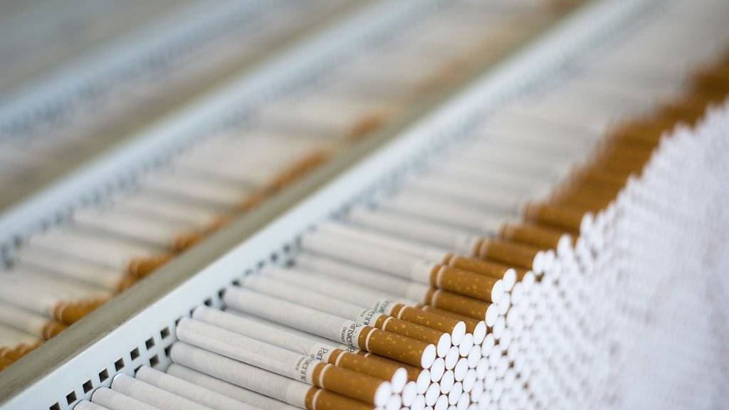 In Frnakreich kommen die Zigaretten künftig nur noch in neutrale, einheitlich gestaltete Päckchen