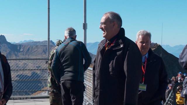 Hoch hinaus - Fliegerschiessen auf der Axalp