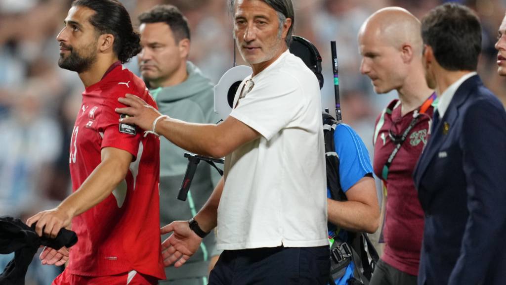 Yakin hadert nach dem Viertelfinal-Aus mit dem Platzverweis