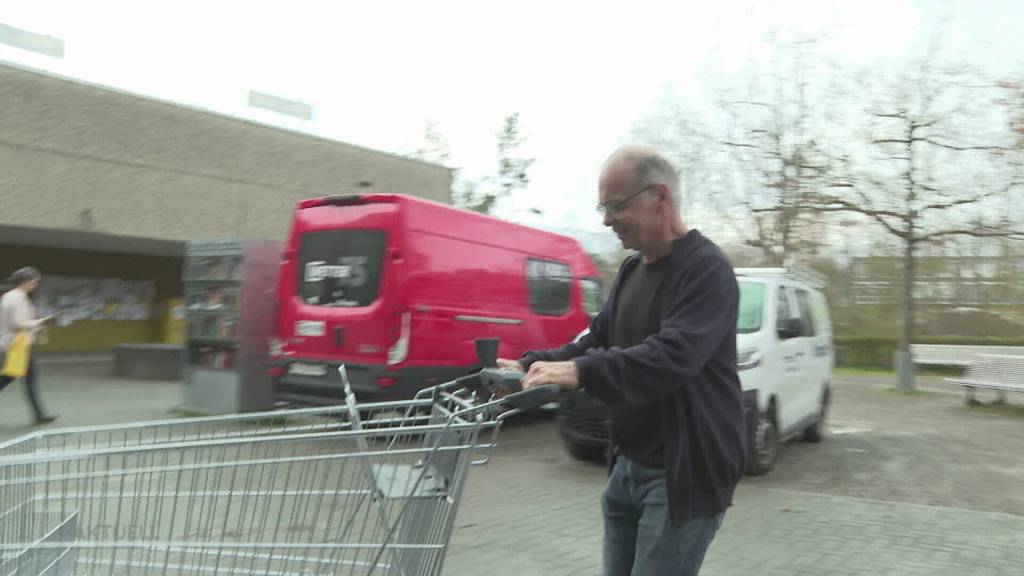 Trotz «Wägeli-Stopp»: Vermieterin macht noch immer Werbung für die «Telli-Wägeli» in Aarau