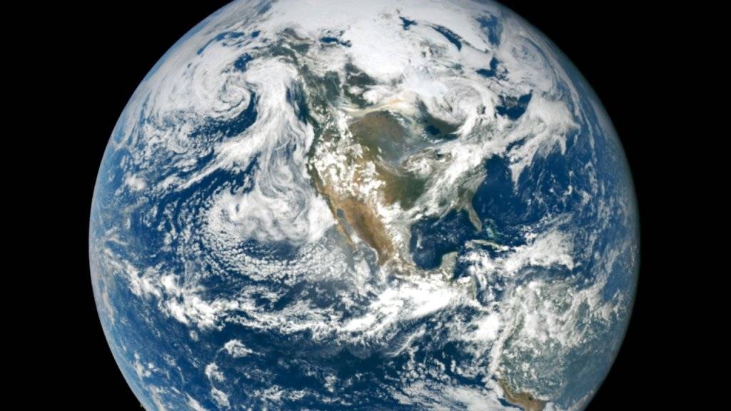 Aufnahme der Erde vo der US-Weltraumbehörde Nasa. (Archivbild)