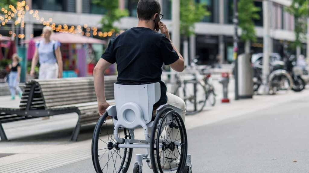 ETH-Forscher entwickeln Rollstuhl mit Rückenlehne als Steuerrad