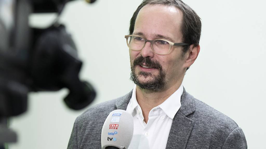 Balthasar Glättli, Parteipräsident der Grünen, zieht die Konsequenzen aus der Wahlniederlage: Er wird im kommenden Frühling sein Amt zur Verfügung stellen.