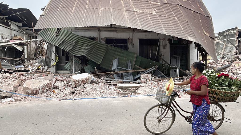 Schwerste Zerstörungen und viele Opfer: Strassenszene in Myanmars Hauptstadt Naypyidaw. (Archivbild)