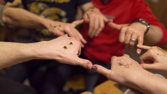 Schnupftabak und Snus verleiten junge Schweizer zum Rauchen