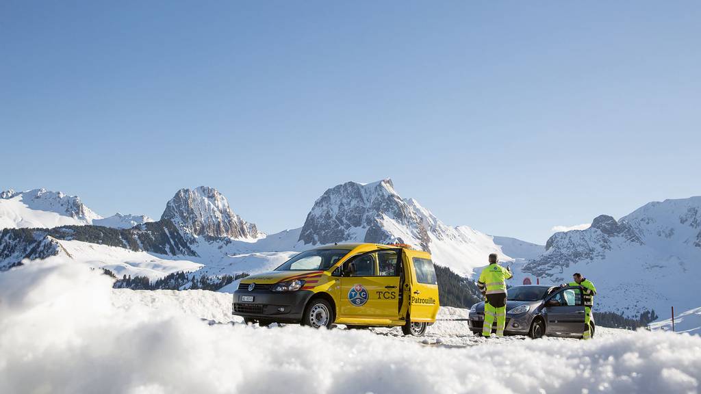 9000 Einsätze in einer Woche: Schnee hält Pannendienst auf Trab