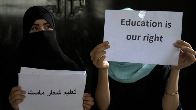 Taliban verbieten Universitätsbildung für Frauen