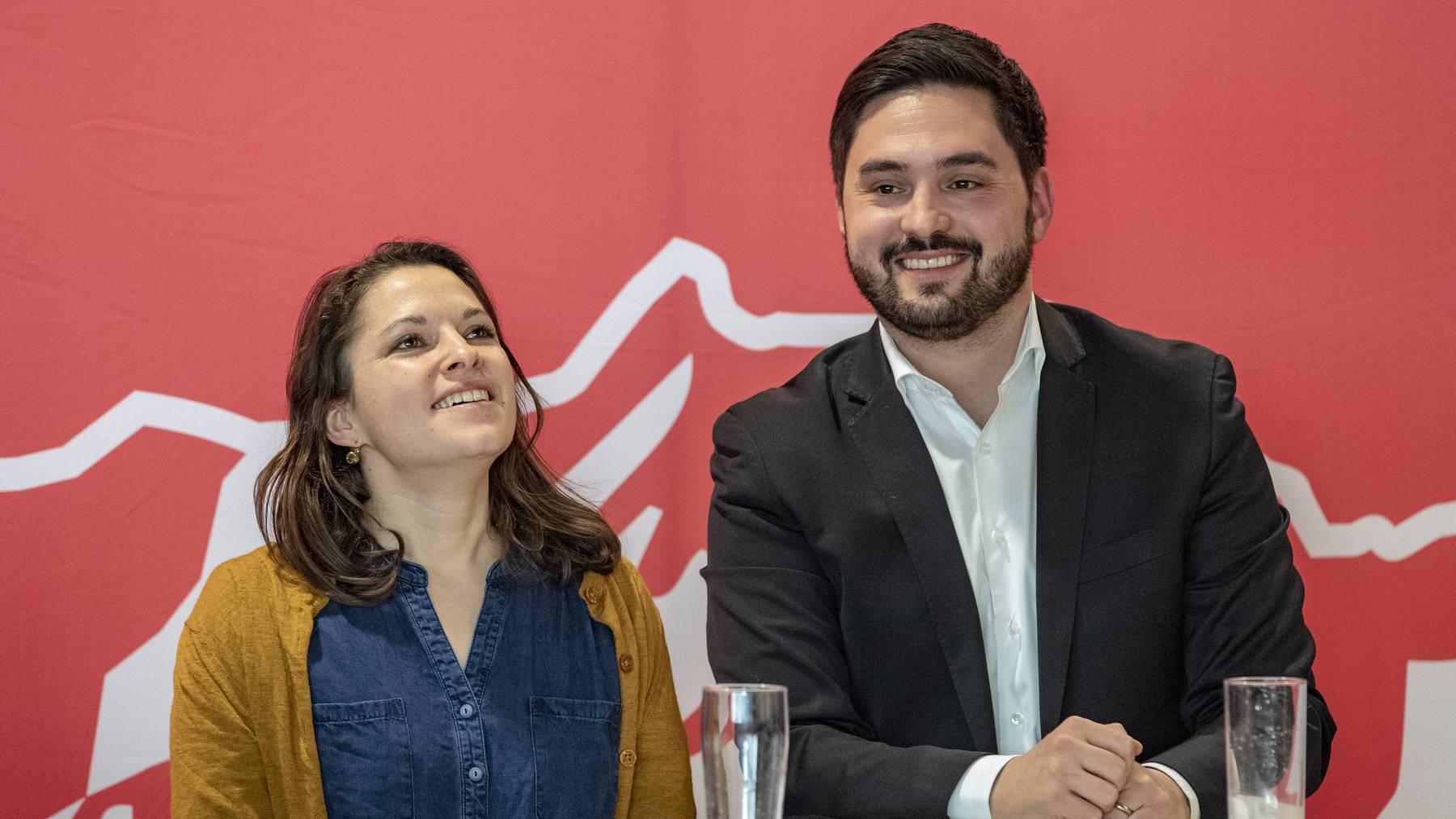 Mattea Meyer (l.) und Cédric Wermuth wollen die Schweizer Sozialdemokratie führen..