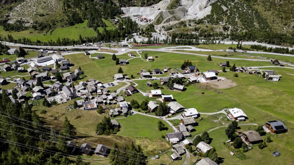 Walliser Gemeinde Randa erhöht Warnstufe nach Gletscherabbrüchen