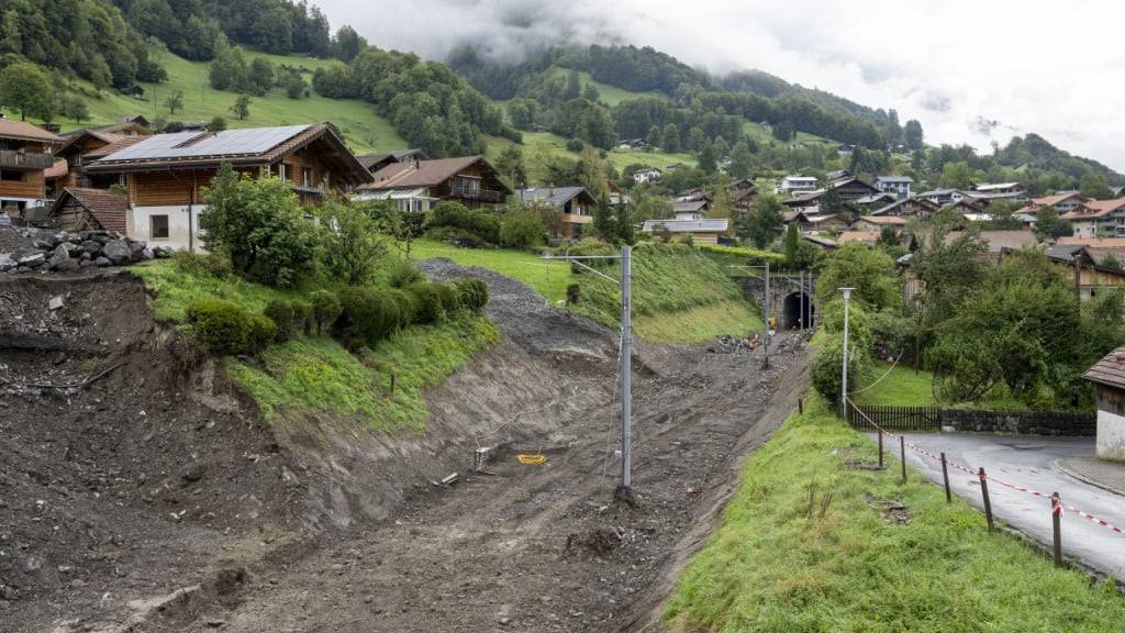 Das Gleis der Zentralbahn in Brienz BE war bei Unwetter stark beschädigt worden. (Archivaufnahme)