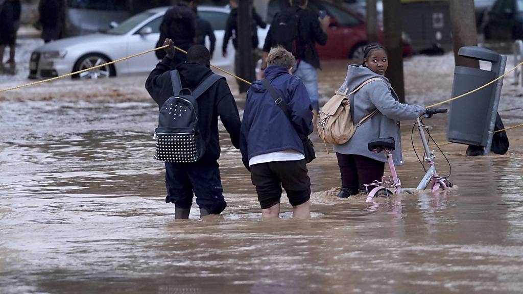 Schwere Unwetter in Spanien - mehr als 50 Tote