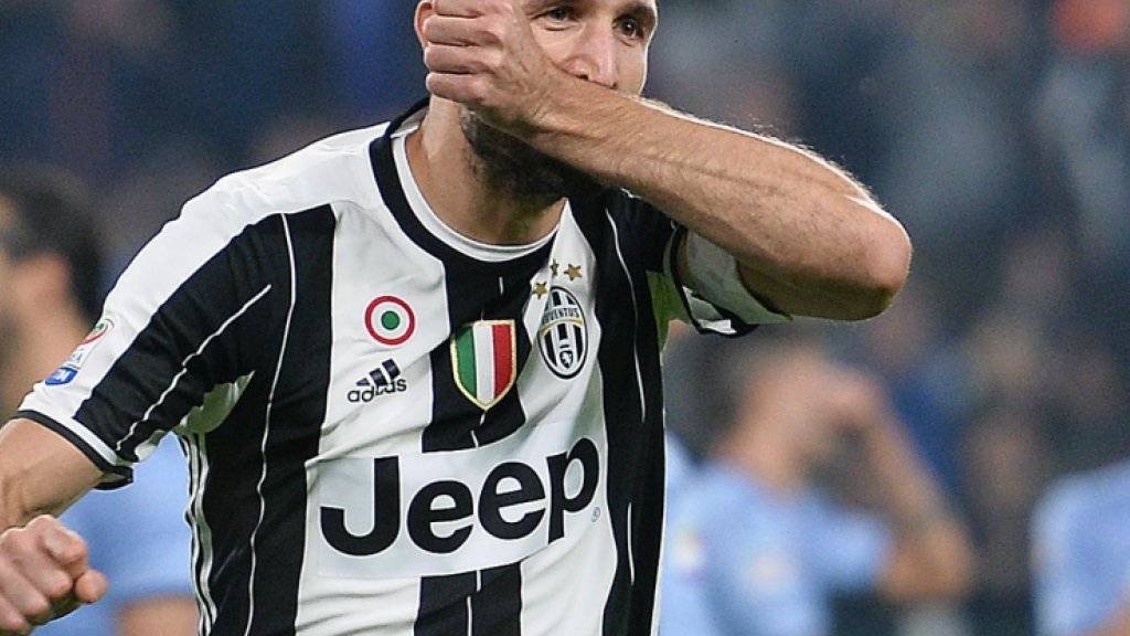 Verteidiger Giorgio Chiellini liess sich bei Juventus' 4:1-Heimsieg gegen Sampdoria Genua als Doppeltorschütze feiern
