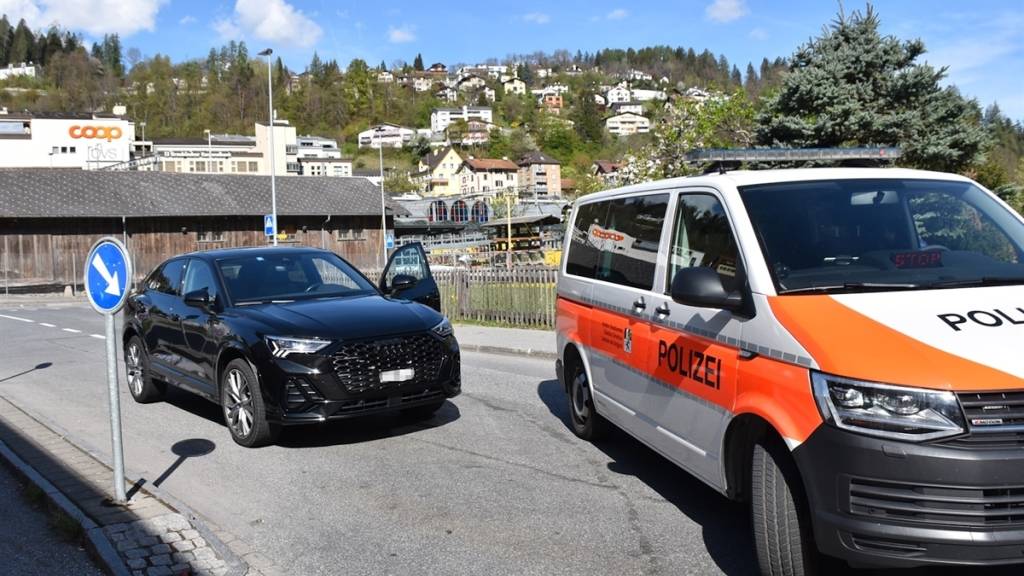 Weit kam der Minderjährige mit dem teuren Audi nicht - die Polizei stoppte ihn in Thusis GR.