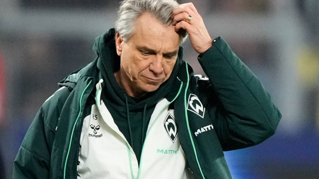 Bremens Trainer Horst Steffen ärgert sich darüber, dass Werder in der 95. Minute noch zwei Punkte gegen Frankfurt verliert